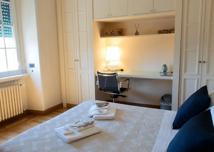 Moon Cove, Borghese Prestige Hideaway Rome